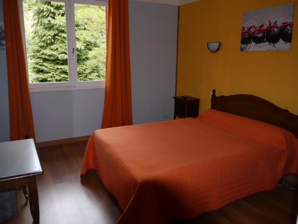Hotel Le Castelet Ax-les-Thermes Habitación foto