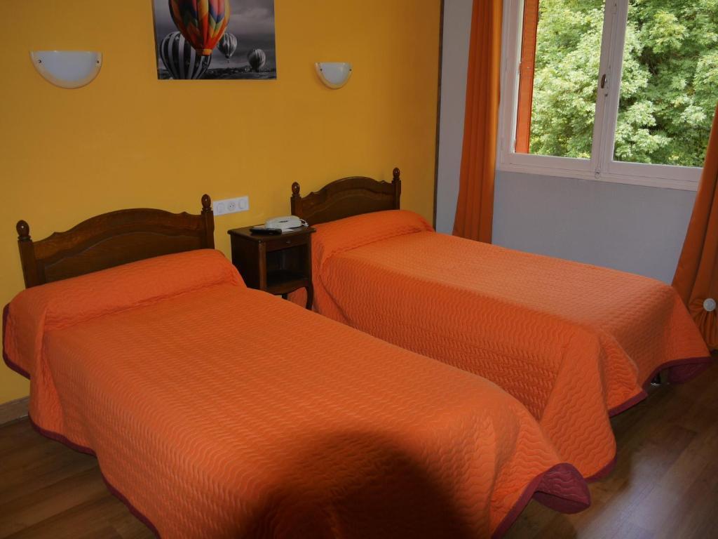 Hotel Le Castelet Ax-les-Thermes Habitación foto